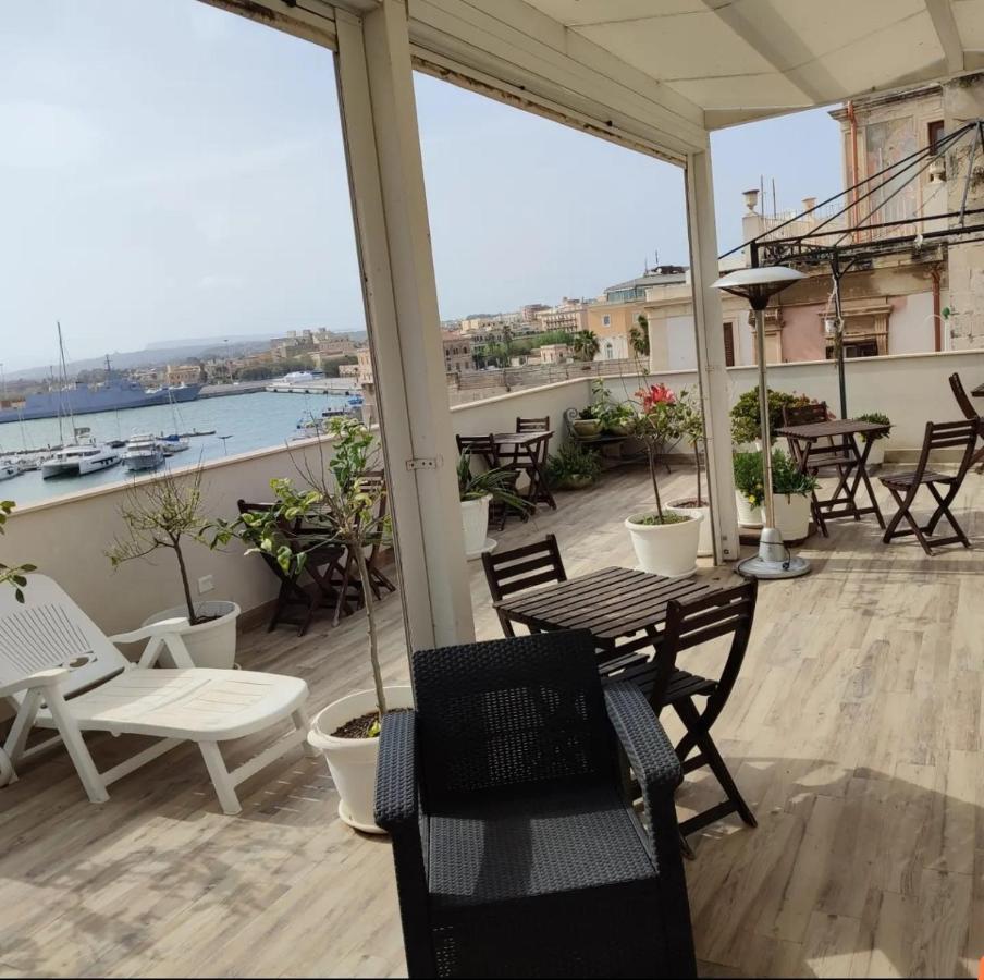 B&B Marina Di Ortigia シラクーサ エクステリア 写真