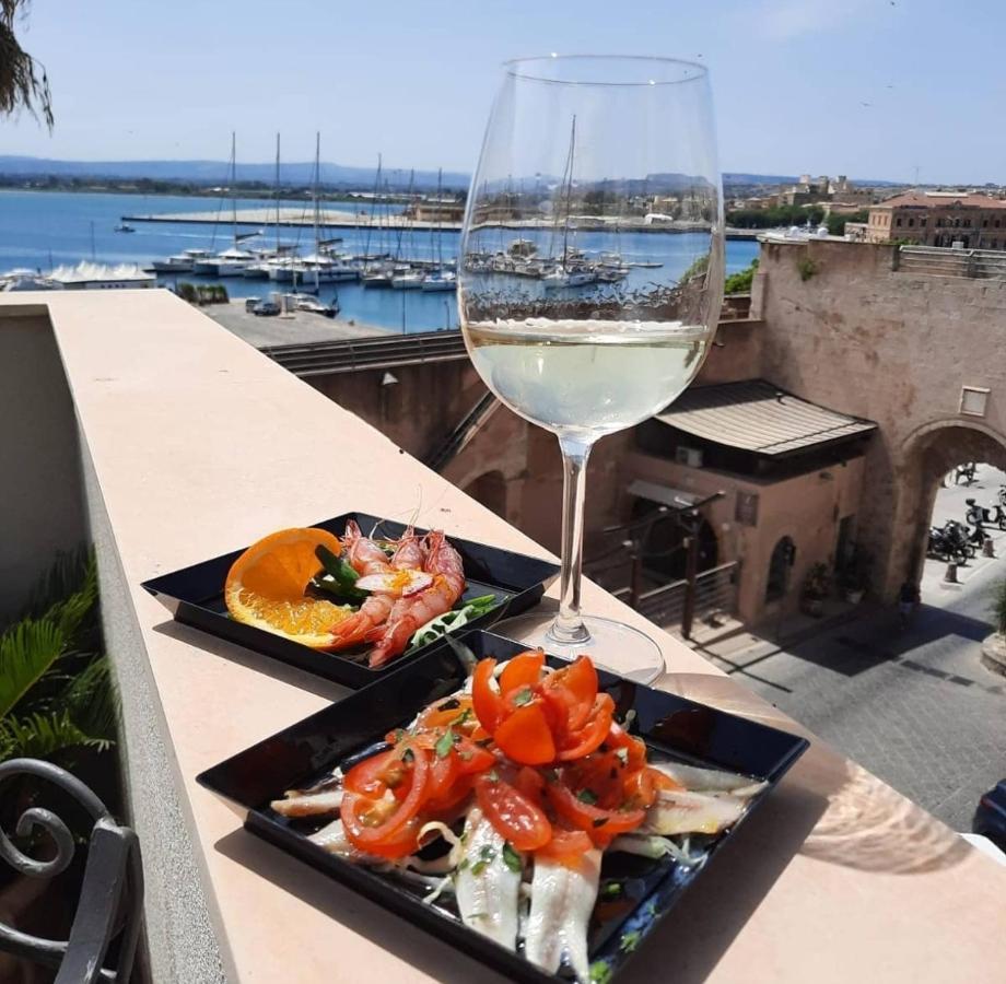 B&B Marina Di Ortigia シラクーサ エクステリア 写真